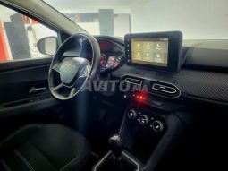 
										Dacia Sandero 2024 complet									