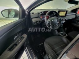 
										Dacia Sandero 2024 complet									