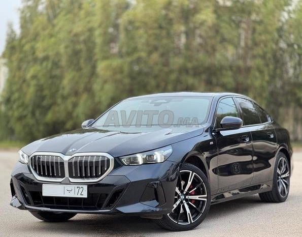 
								BMW Série 5 2024 complet									