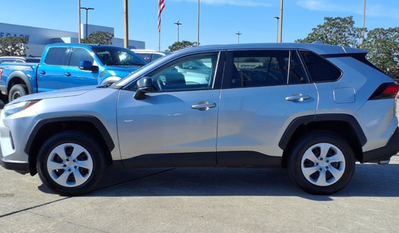 
								Toyota RAV-4 Toyota 2012 complet									